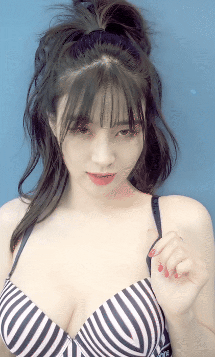 김우현 파멸적인 윙크 이미지 #1