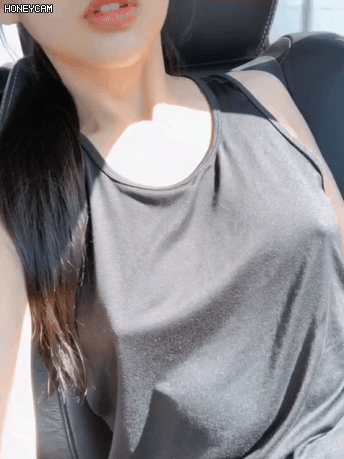 남친이랑 놀러가는 노브라녀 이미지 #1