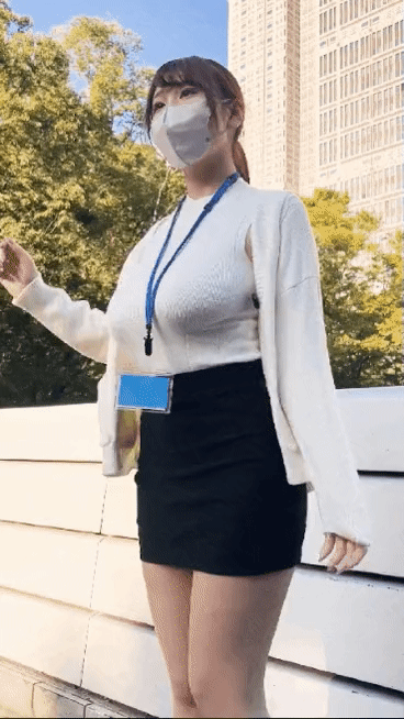 공감 100% 판교에서 자주 볼 수 있는 여직원 이미지 #1