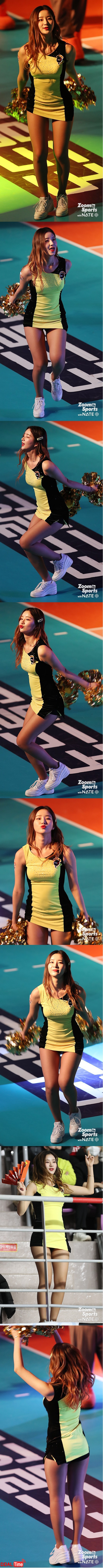 허벅지 탱탱한 치어리더 원탑 ㄹㅇ 이미지 #1