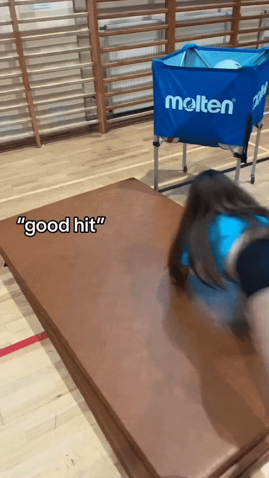 싱글벙글 기습 트월킹 이미지 #1