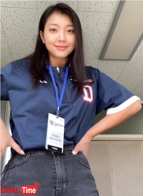 몸매 지리는 두산 팀닥터 누나 이미지 #1