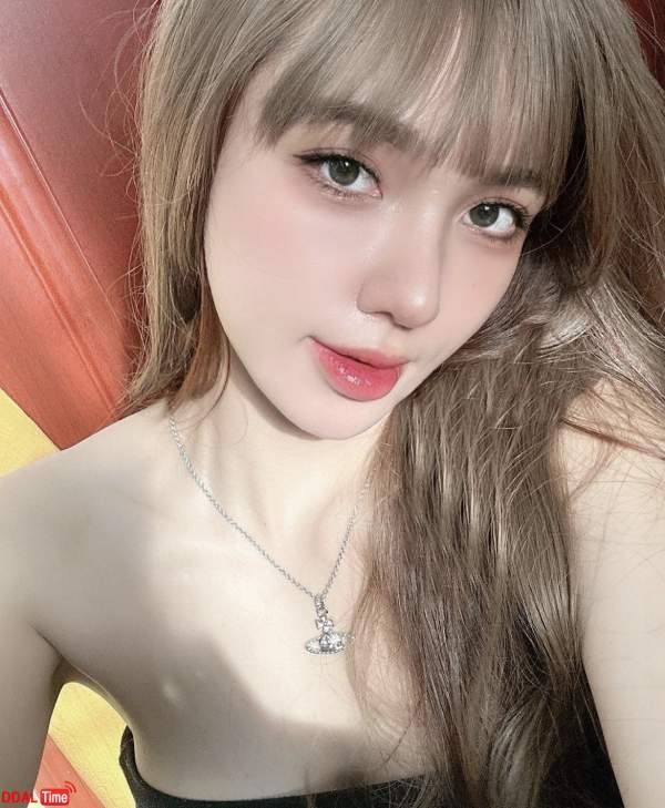 베트남 축구선수들의 여자친구 이미지 #16