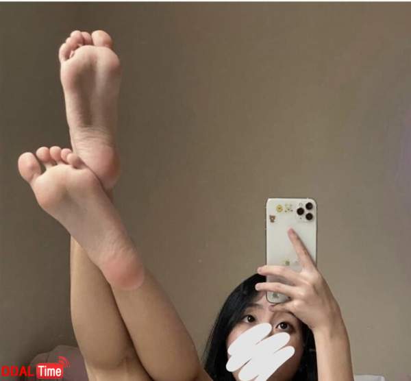 여자 발가락은 왜 좋아하는거예요? 이미지 #1