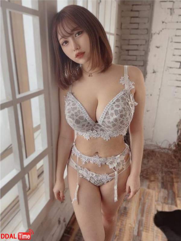 속옷화보 모델이 보내는 시그널 이미지 #1