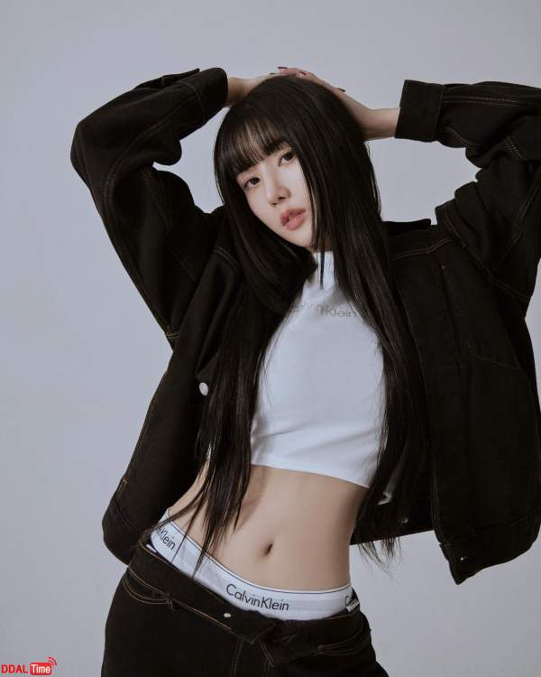 권은비 캘빈클라인 속옷 화보 이미지 #9