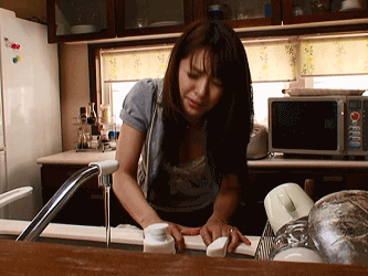 슬픔에 오열하는 처자 이미지 #1